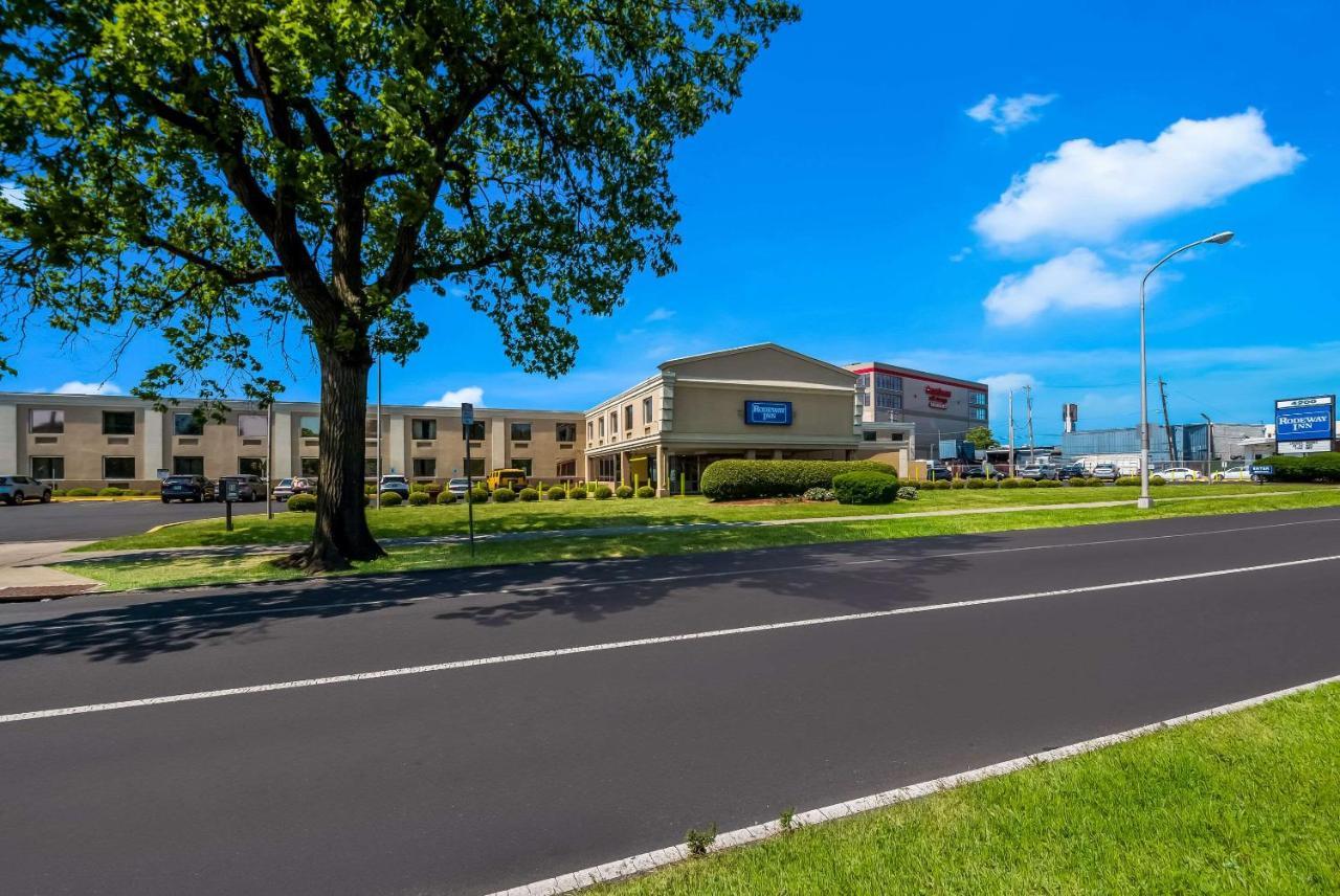 Rodeway Inn Филаделфия Екстериор снимка