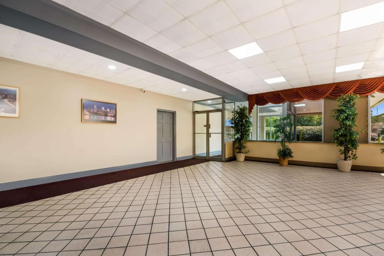 Rodeway Inn Филаделфия Екстериор снимка