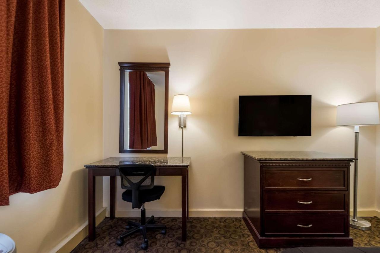 Rodeway Inn Филаделфия Екстериор снимка