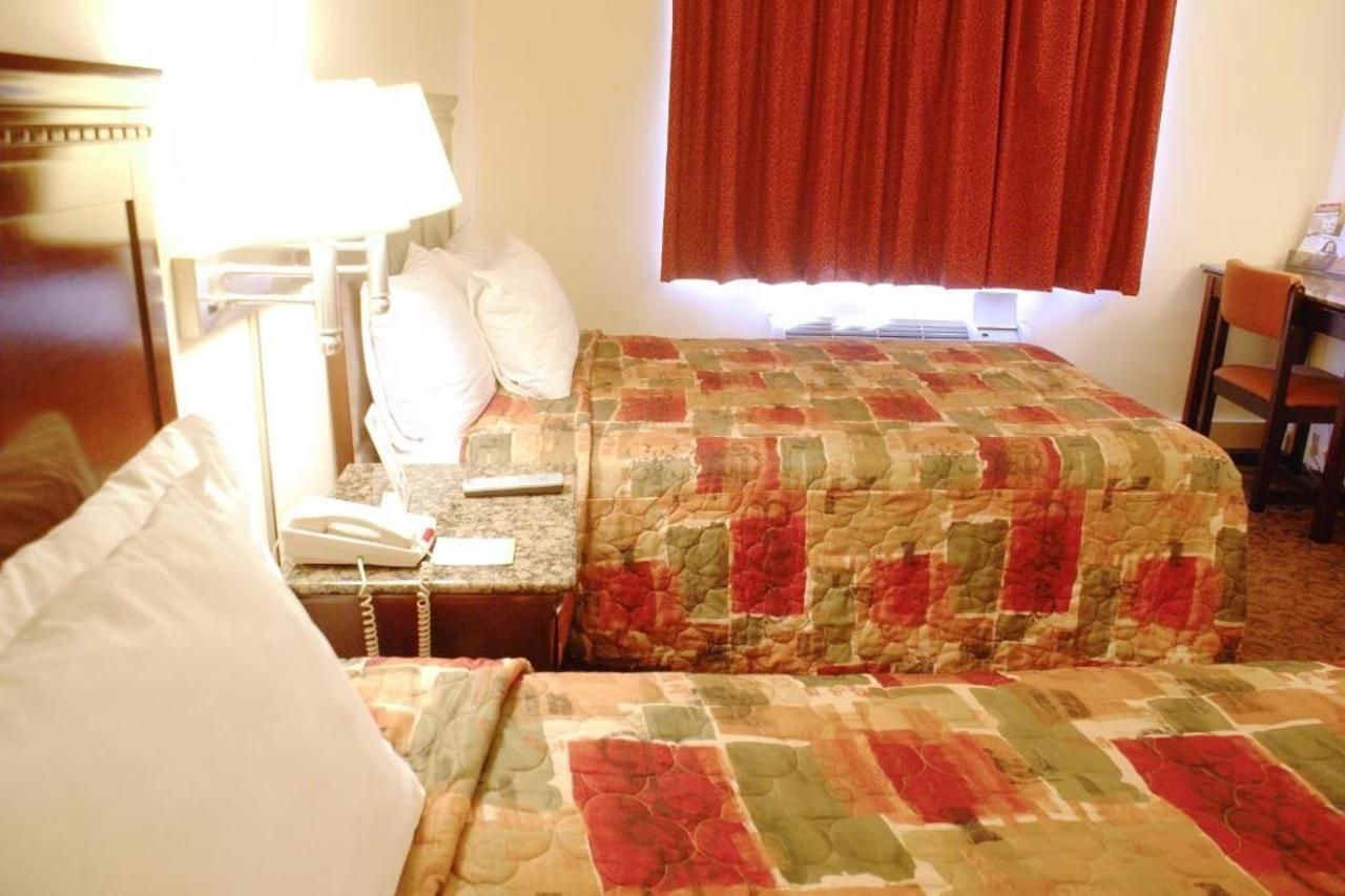 Rodeway Inn Филаделфия Екстериор снимка