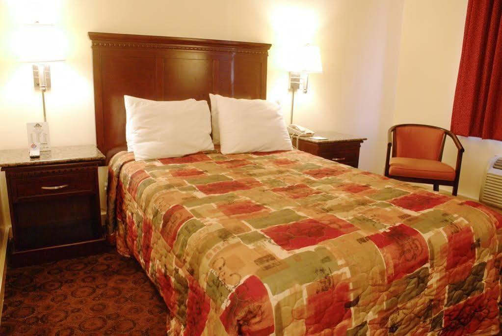 Rodeway Inn Филаделфия Екстериор снимка